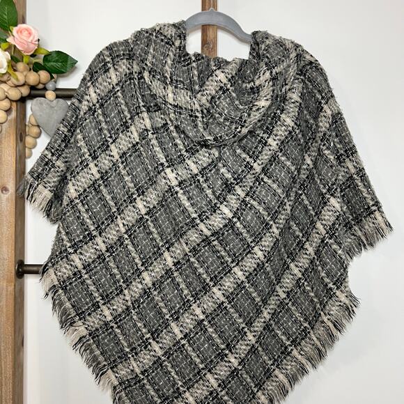 St.‎ John's Bay Black Gray Cream Poncho One Size - Picture 5 of 9